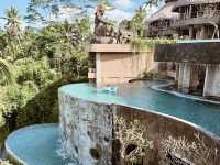 ウブドで話題のTHE KAYON JUNGLEの絶景プール【ビジター利用可】