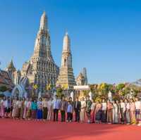 เริ่มต้นปีที่วัดอรุณ: เสริมสิริมงคลและความสุขใจ