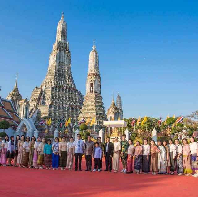 เริ่มต้นปีที่วัดอรุณ: เสริมสิริมงคลและความสุขใจ