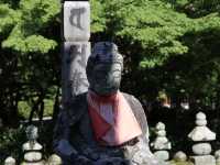 Find Tranquility and History at Adashino Nenbutsuji Temple