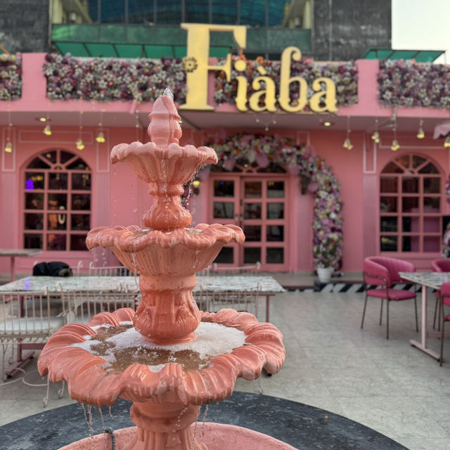 An All Pink-themed cafe- Fiaba Noida