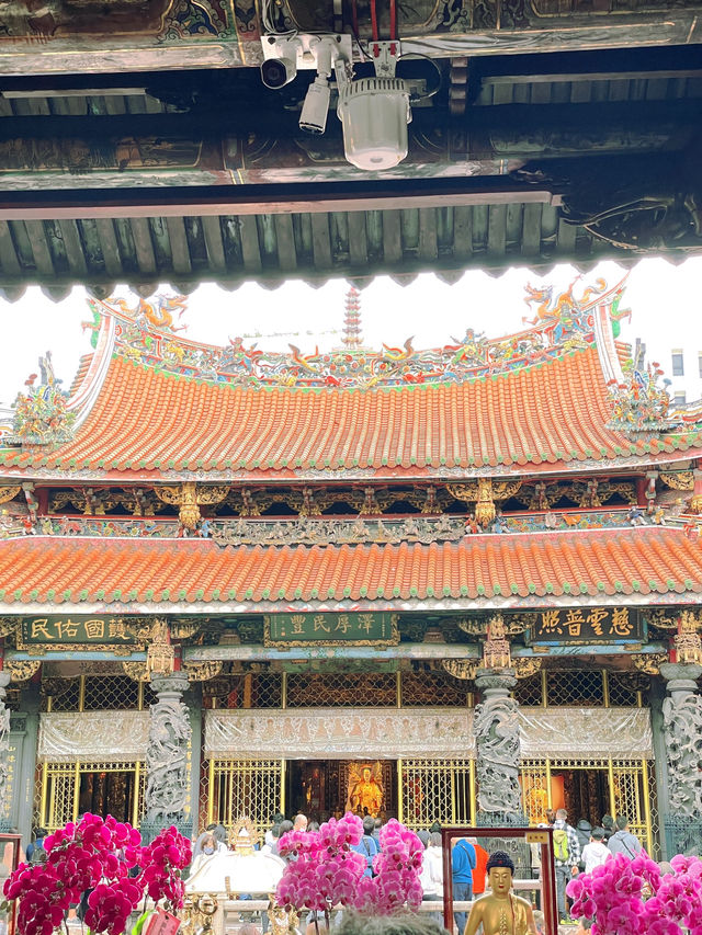 ขอพรแบบปังๆ ที่วัดหลงซาน | Longshan Temple