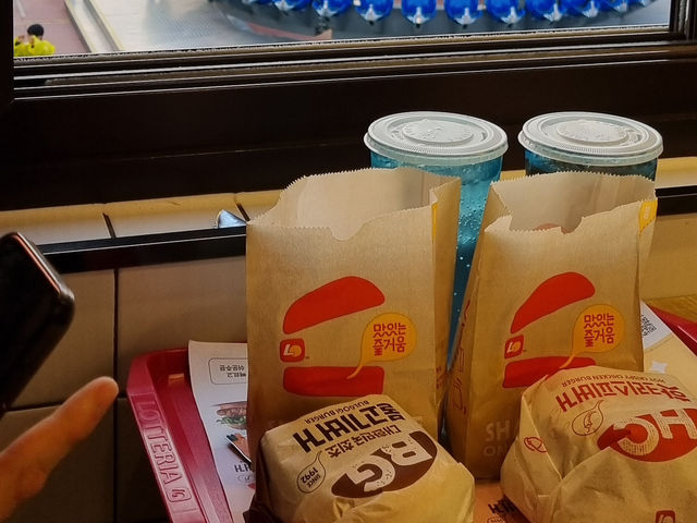 부산 롯데월드, 놀이와 쇼핑이 다 있는 곳! 🎢🛍️
