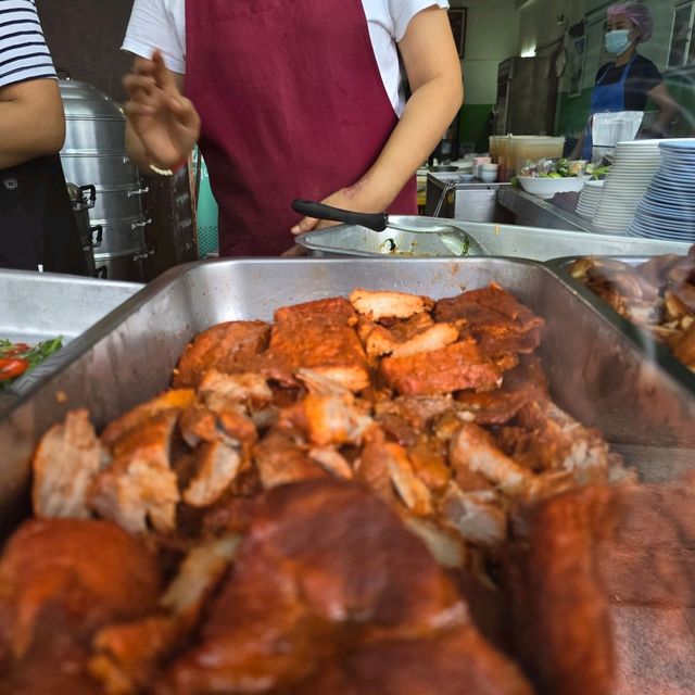 🥣 ร้านข้าวต้มมีนา เชียงราย