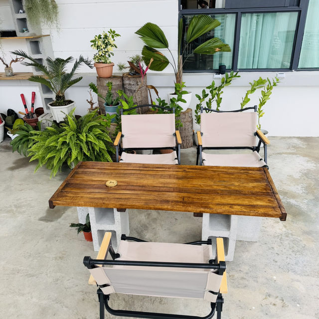 Greenery, Cactus & Coffee – My Relaxing Visit to La Vida Café