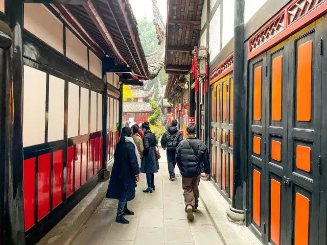 Wenshu Fang... Chengdu.