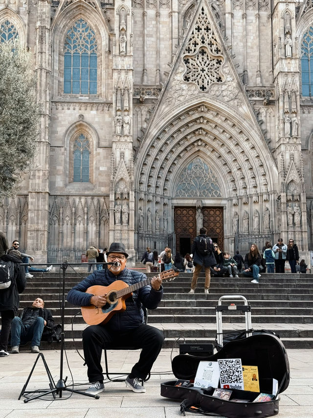 Some people said Barcelona is boring, what you say?