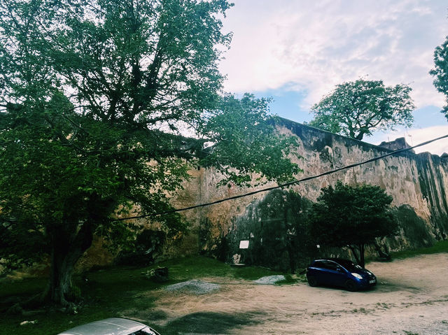 肯尼亞蒙巴薩著名城堡景點：耶穌堡博物館Fort Jesus Museum，適合拍照打卡觀光旅遊。