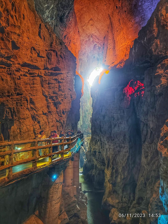 Jiuxiang Cave: A Majestic Underground Wonderland in Yunnan