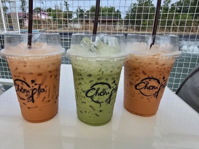 Chompla cafe ชมปลา คาเฟ่