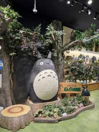 ジブリ好きは必見！大きなネコバスやトトロに会えるジブリグッズのショップ🤩🌿