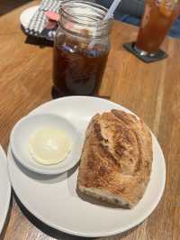 ROAST 🍽️ ร้าน brunch กรุงเทพ อร่อย บรรยากาศดี