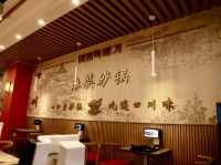 首爾｜🇰🇷明洞川菜砂鍋店，麻辣鮮香讓你一試成主顧！