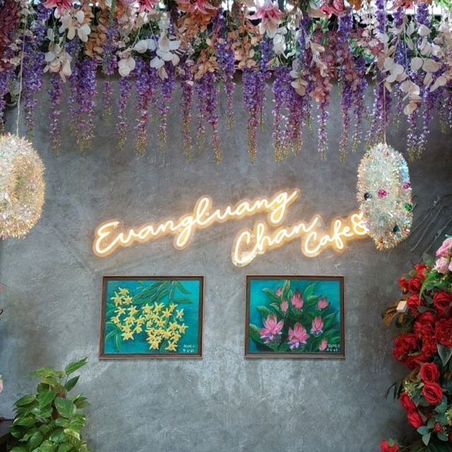 🌹🌻เอื้องหลวงจันท์ รีสอร์ท & คาเฟ่ดอกไม้🌸🌼