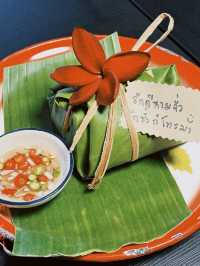  🍃 ข้าวห่อใบตอง อยุธยา  ห่อด้วยใจ ใส่คำคมให้ยิ้ม