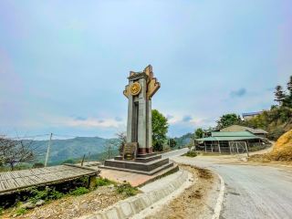 Great view and Tran Hung Dao Monument..