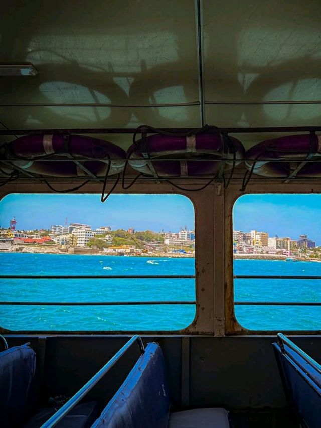 🌴 Charm of Chennai – A Cultural Cocktail by the Coast! 🕌🌊