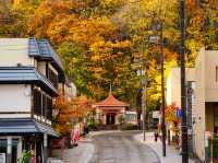 🍁 錦の渓谷！「定山渓温泉」の紅葉は圧巻の美しさ