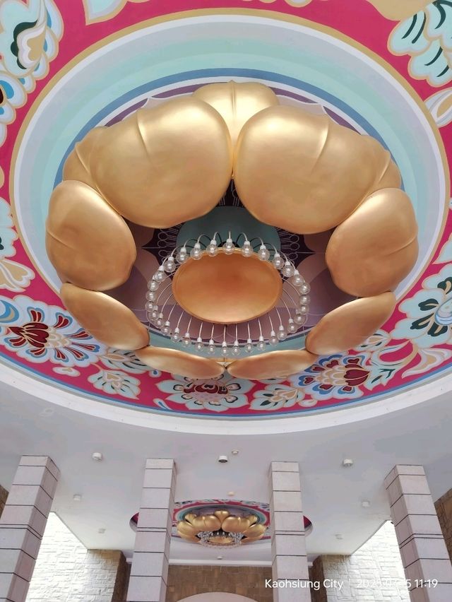 พุทธอุทยาน Fo Guang Shan พระนั่งองค์ใหญ่
