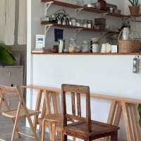 Curve project คาเฟ่สไตล์โฮมมี่ย่านดอนเมือง