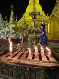 Becutiful night at Shwedagon pagoda