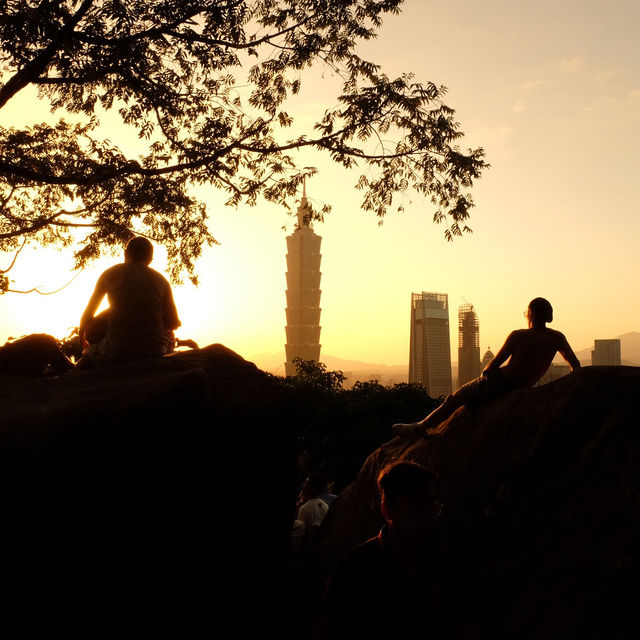 Xiangshan จุดชมวิวไทเป เดินไม่ไกล แต่วิวหลักล้าน
