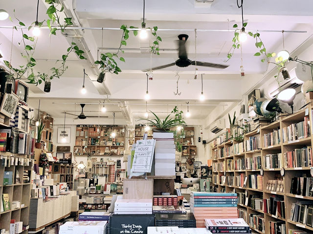 🏙️ Stay Hip in the Heartlands: My Tiong Bahru Singapore Escape 🇸🇬✨