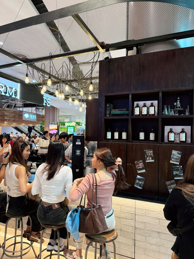 มัทฉะลาเต้อร่อยๆที่ร้าน Beans สาขาพารากอน