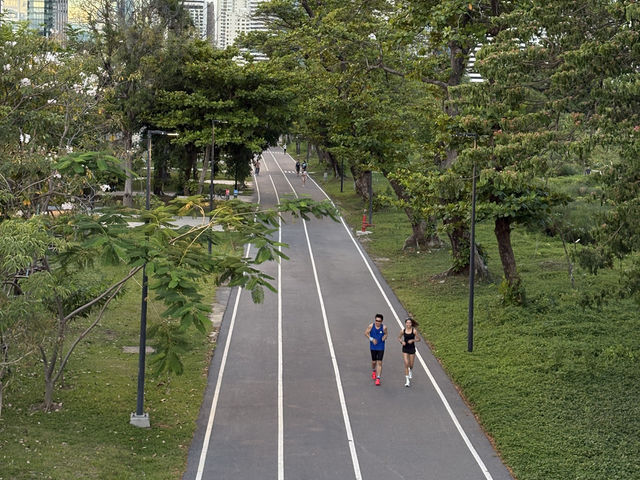 Benchakitti Park: Run, Chill, Unwind