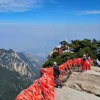 Spring Hikes & Jaw-Dropping Views