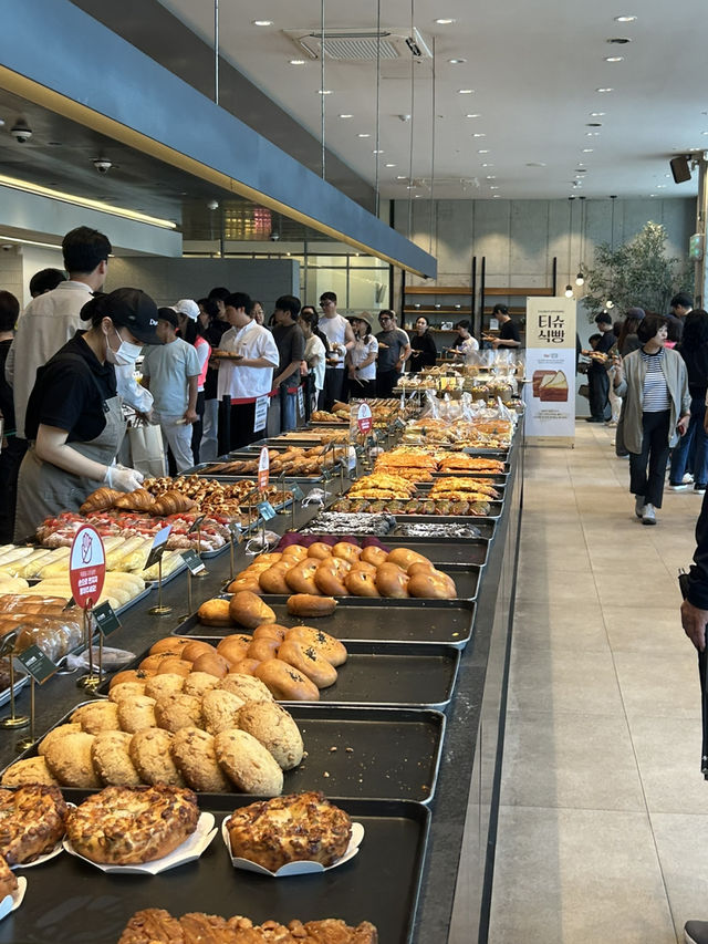 🍞 소금빵의 매력에 빠지다, 듀레베이커리 카페에서의 달콤한 휴식 🤍