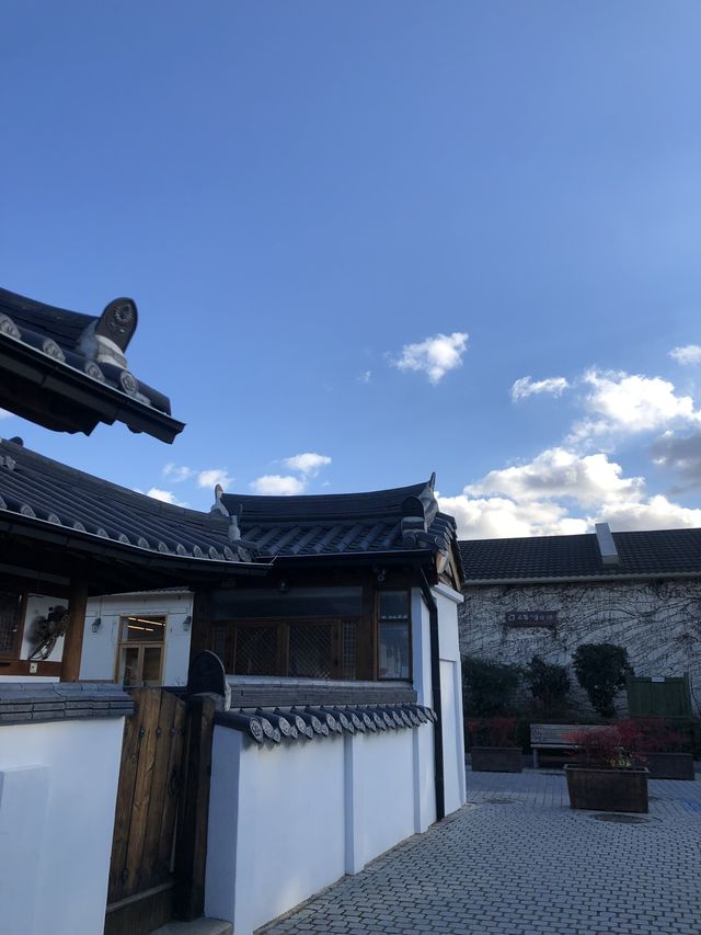 The morning at Jeonju Hanok Village