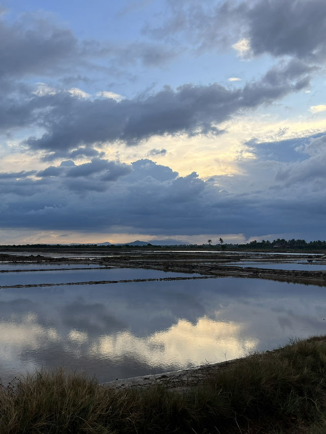 Kampot – Calm Town with Mixed Experiences