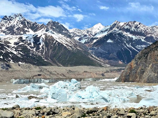Yalong Glacier’s Hidden Magic in Tibet