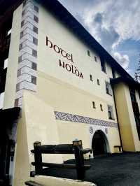 Hotel Nolda – Alpine Access and Budget Comfort in St. Moritz Bad