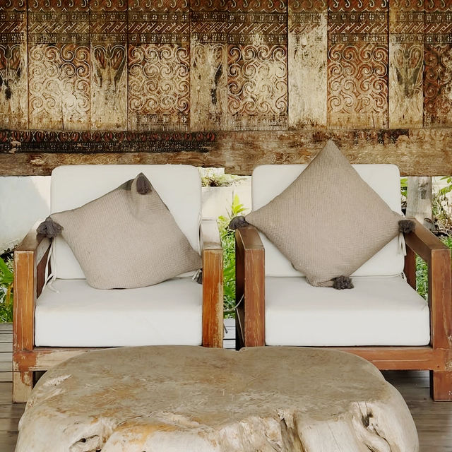A Luxurious Cocoon of Tranquility