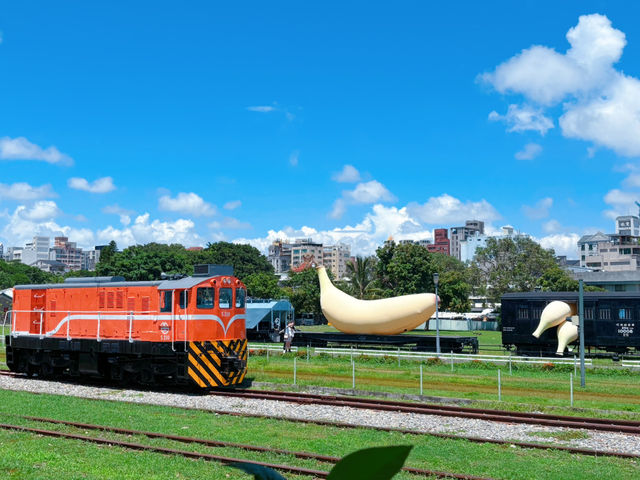 哈瑪星鐵道園✨復古火車打卡，穿越時空嘅鐵道之旅😘