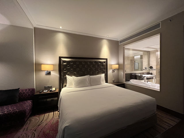 A Luxurious Urban Escape at Radisson Blu Plaza Bangkok