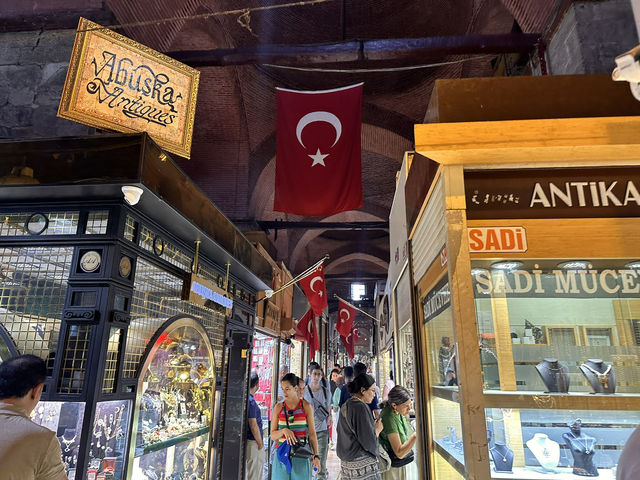【グランドバザール（Grand Bazaar）｜世界最大級の屋根付き市場！イスタンブールのショッピング迷宮】
