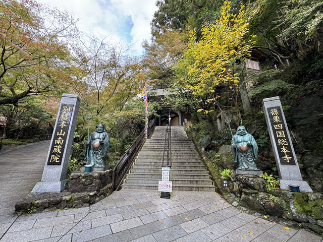 🌄 Nanzoin Temple – Tranquility Beneath the Giant Buddha