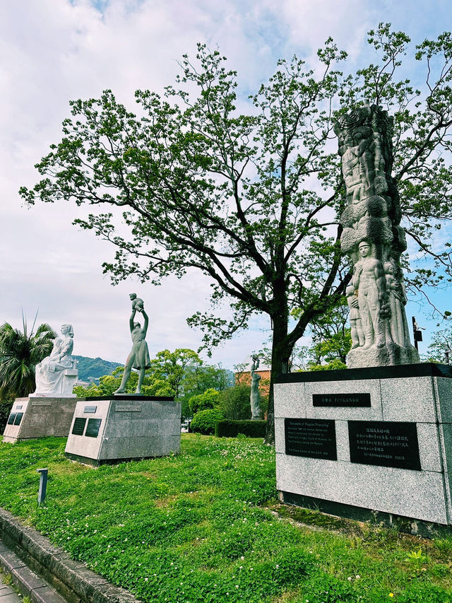 長崎平和公園 - 在廢墟之上祈求和平 🕊️