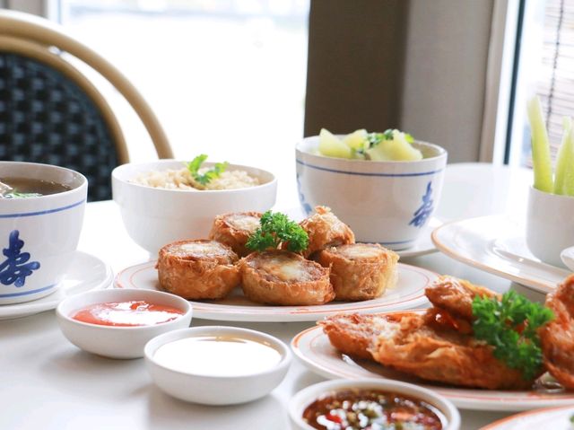 ข้าวมันไก่จิตรลดา เขาใหญ่