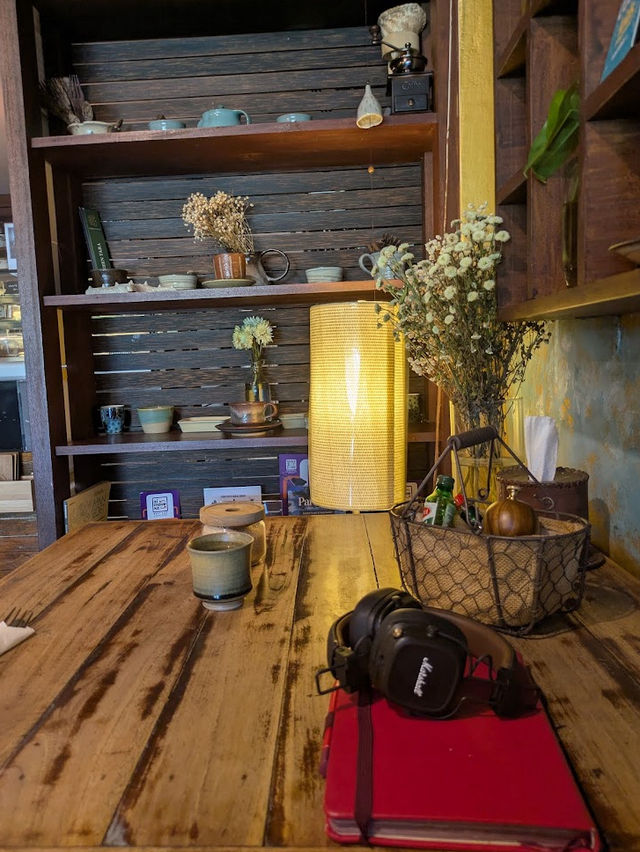 June's Artistic Samui Escape