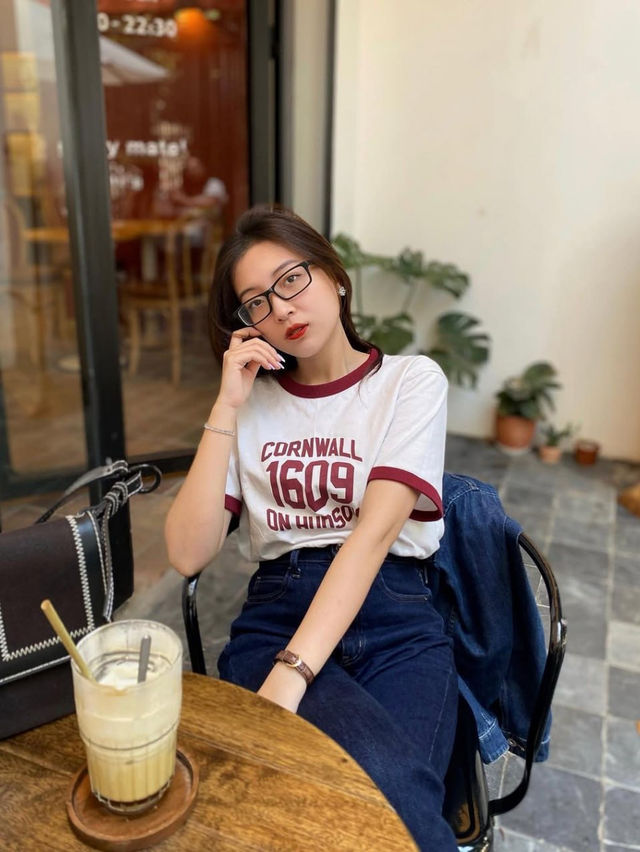 Woop Woop Cafe & Bistro