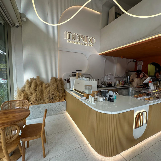 คาเฟ่ต้องไป! mondo ภูเก็ตเมืองเก่า