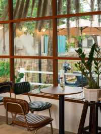 🌻🌾Blooming  hut cafe 🍃