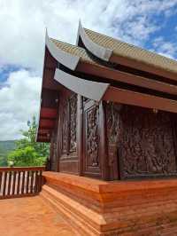 โบสถ์ไม้สัก วัดสมเด็จภูเรือมิ่งเมือง จังหวัดเลย