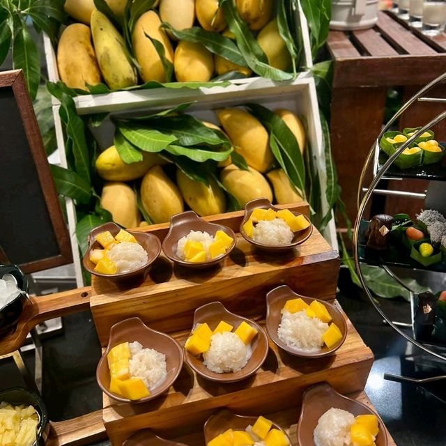 บุฟเฟต์อาหาร Hilton Bangkok Grande Asoke