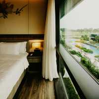 A Refined Getaway in Nature’s Embrace
