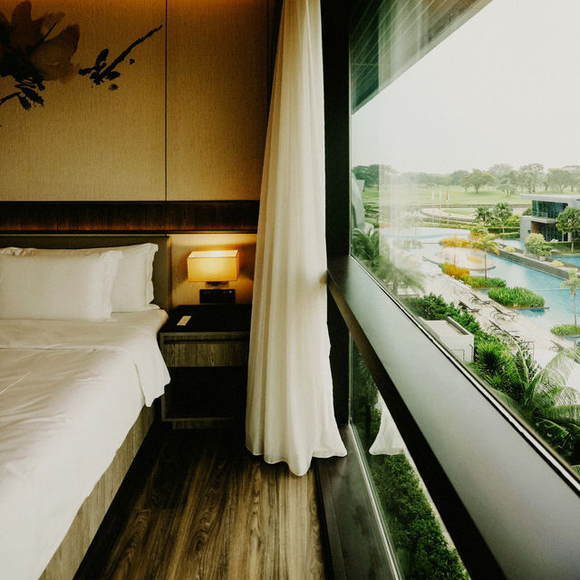 A Refined Getaway in Nature’s Embrace